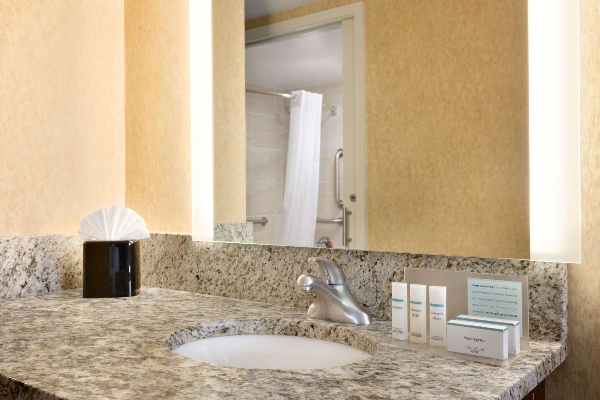 Hampton Inn Washington-Dulles International Airport South Chantilly Exteriör bild